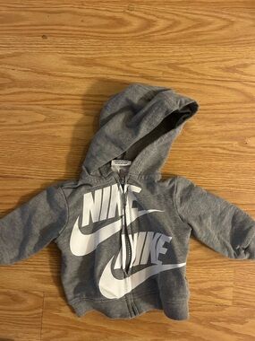 Boys 3months Gray Nike Hooded Hoodie Sweatshirt